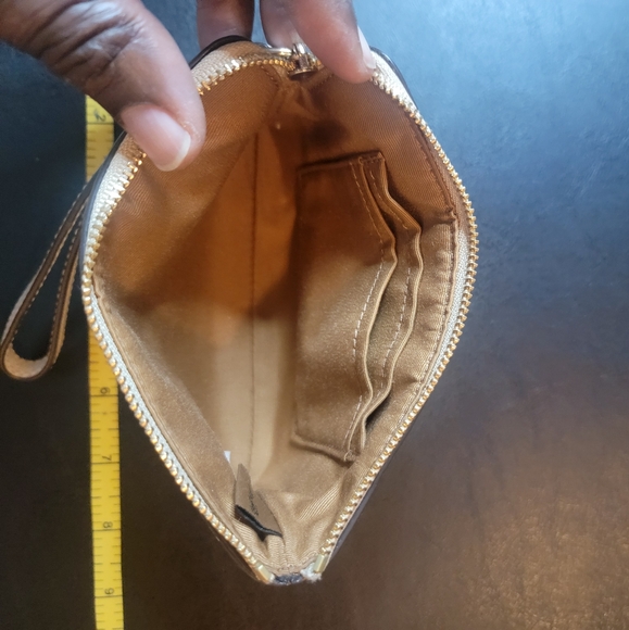 Coach used bag w wallet coin and key chain a four piece set - Picture 9 of 16